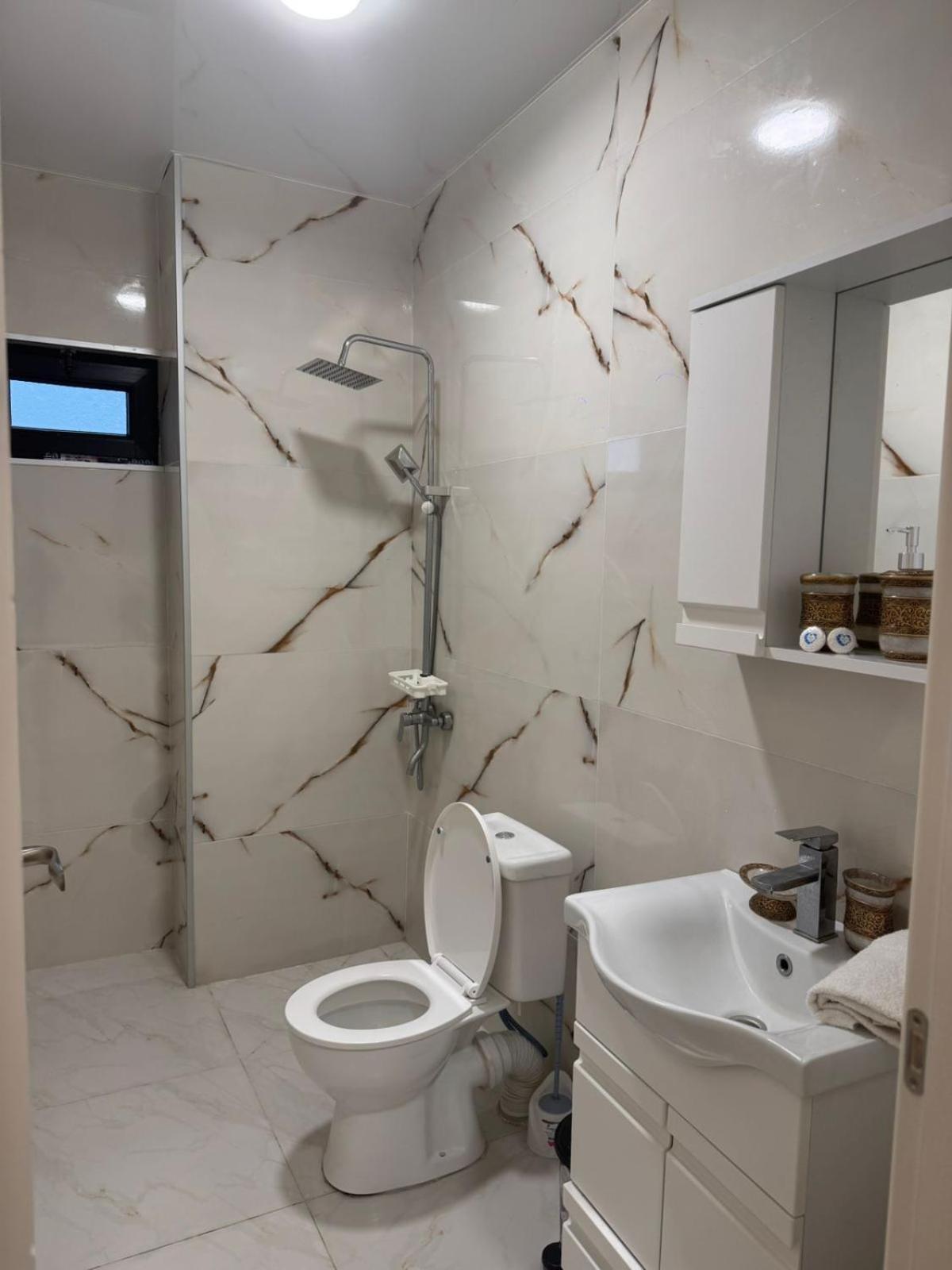 Luka Hotel Kobuleti Bagian luar foto