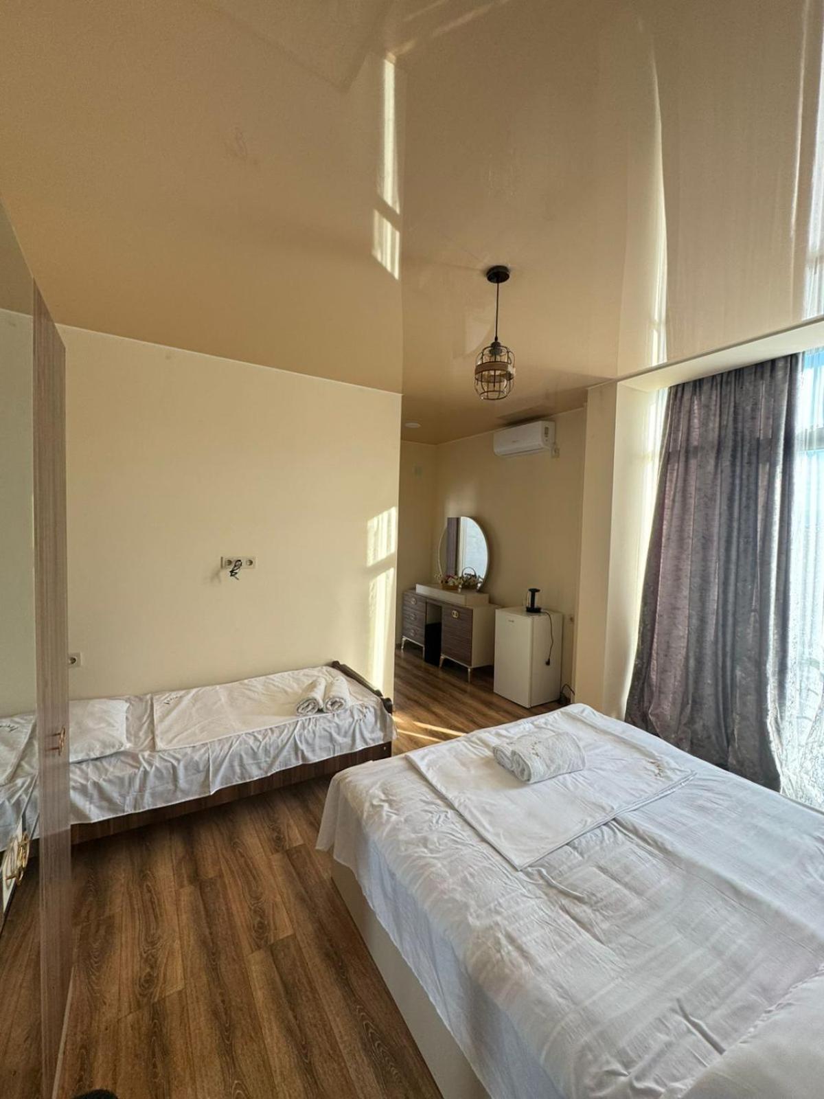 Luka Hotel Kobuleti Bagian luar foto